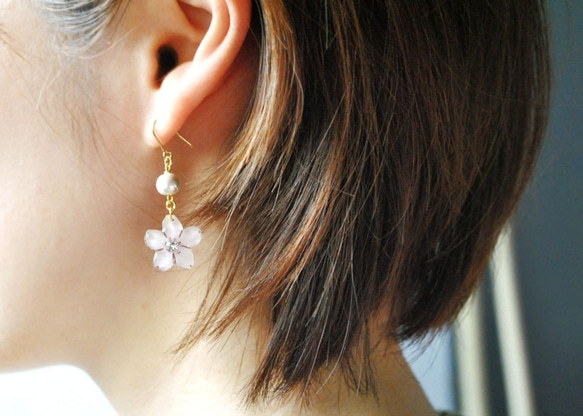 Sakura drop pierce｜桜とコットンパールピアス 3枚目の画像