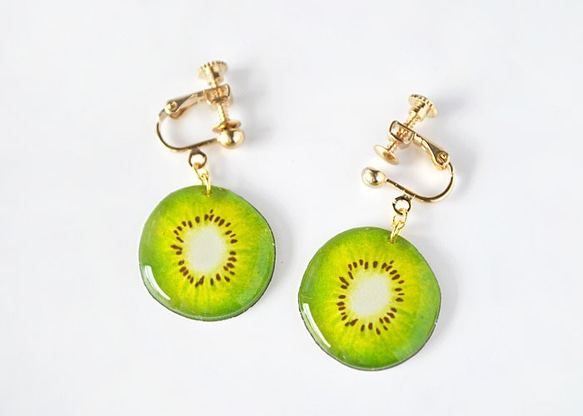 Kiwi earring キウイ 夏 フルーツ イヤリング ピアス 1枚目の画像