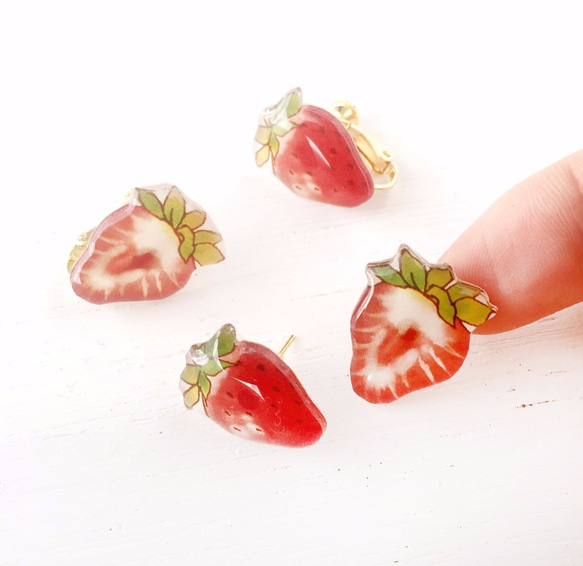 STRAWBERRY PIERCE｜いちごのイヤリング・ピアス 3枚目の画像