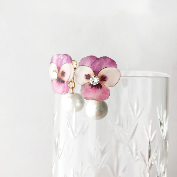 Viola pearl earring -spring- ビオライヤリング（カラー備考欄に）お花シリーズ 2枚目の画像