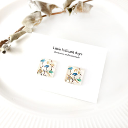 botanical square earring -summer-【夏のボタニカル柄スクエアピアス・イヤリング かすみ草 2枚目の画像