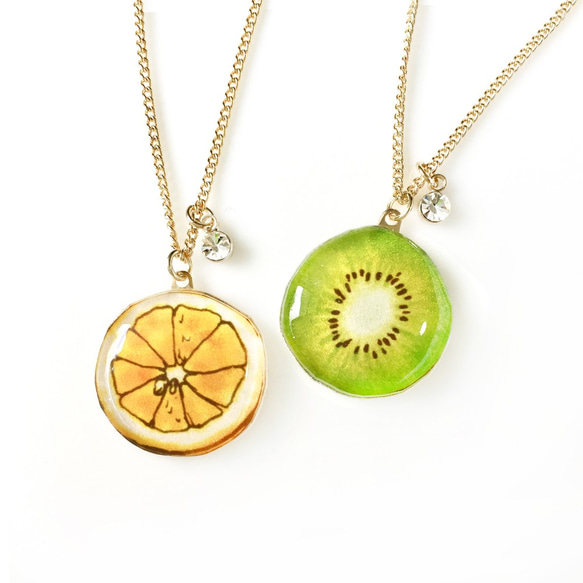 Petit citrus necklace 小さなシトラスフルーツネックレス 夏 レモン キウイ【どちらか備考欄にご記入 1枚目の画像