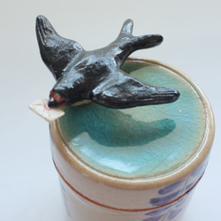 陶のハコ「ツバメ舞う季節」 3枚目の画像