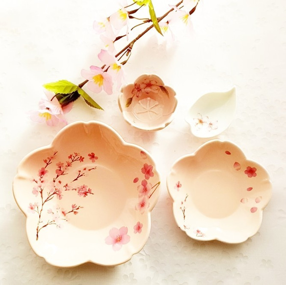 [桜ハンドメイド2021]  桜型中皿（単品） 5枚目の画像
