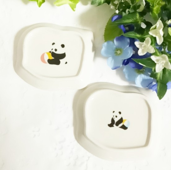 【おみやげやCreema 】 パンダの小皿と箸置きセット 2枚目の画像