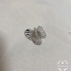 片耳　シルバー　蝶々　バタフライ　ピアス 4枚目の画像