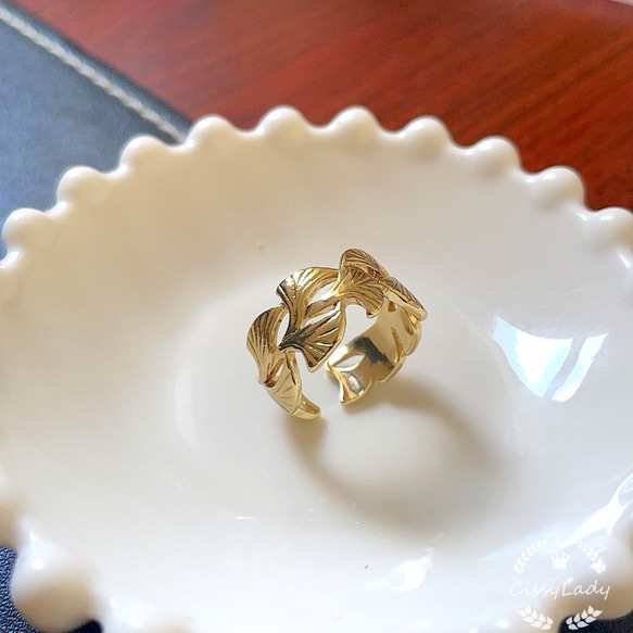 ゴールド　イチョウ　葉っぱ　リーブ　指輪　リング　ring 2枚目の画像