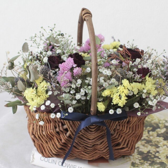 【早期特別価格】母の日2025【ラッピング無料】フラワーバスケット　母の日　母の日フラワーギフト　お誕生日　退職祝い