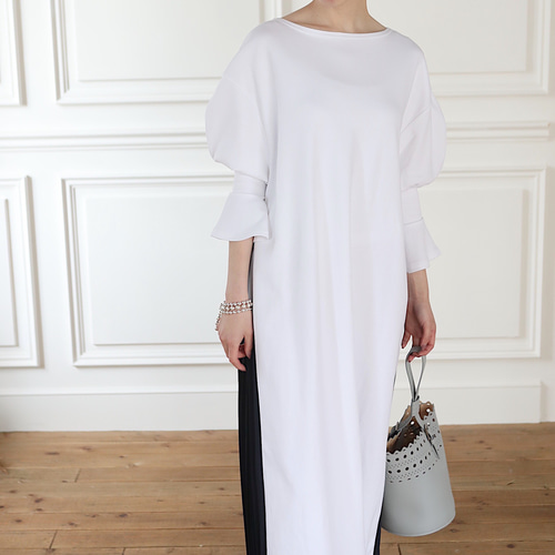 バイカラーバックプリーツワンピース(ホワイト) 8cm短めのみ