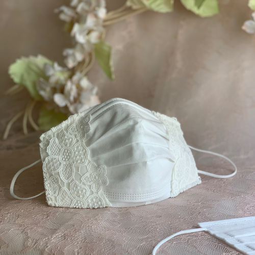 再販❤️小花レース スワロフスキー付き選べるモチーフ 不織布マスク