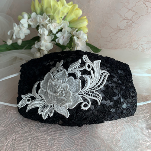 華麗❤️立体薔薇レースビジュ❤️高級小花ケミカルレース