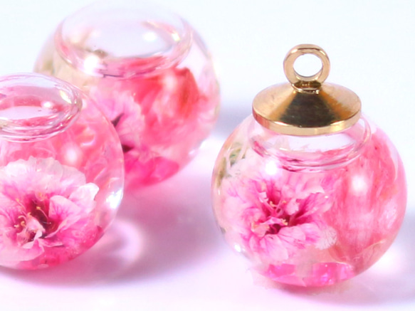 【送料無料】フラワースノードームピアス ～桜色の花飾り～ 1枚目の画像