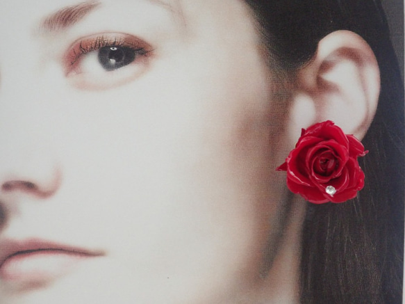 Rosemellia　玫瑰永生花　樹脂加工耳環　珍珠後耳扣　❊空郵台灣5-7天 第7張的照片