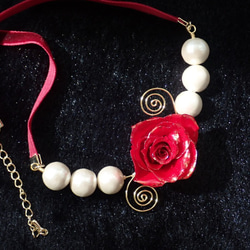 玫瑰永生花✕日本棉珍珠　天鵝絨絲帶項鍊　長度可調校　❊空郵台灣5-7天 第4張的照片