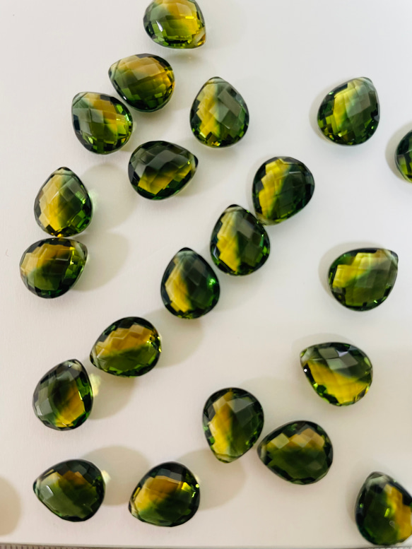 グリーントルマリンとパイナップルカットのグリーンアメジスト グリーントルマリンとパイナップルカットのグリーンアメジスト