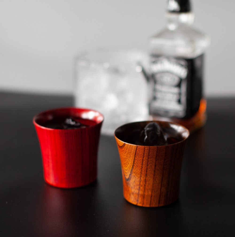 お茶、ビール、ウイスキーに　木製・うるし塗　とりどり　かっぷ　小