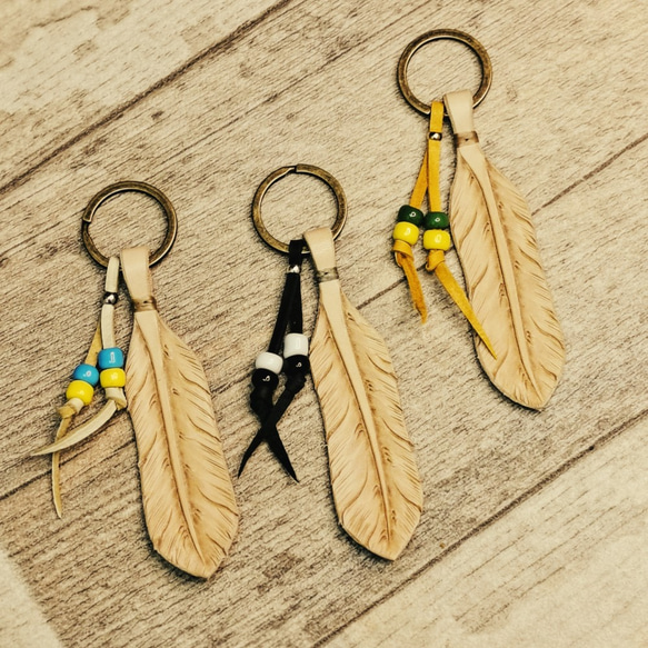 フェザー キーホルダー レザー カットワーク キーリング 革工房CUE.RO