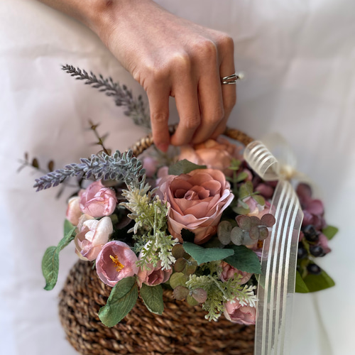 clover-green ⭐︎アーティフィシャルフラワーかごアレンジ 造花ピンク系