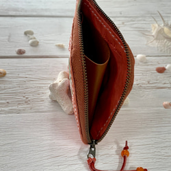 紅型  L字ファスナー　ミニ財布     （ハイビスカス柄）　革　  ピンク 2枚目の画像