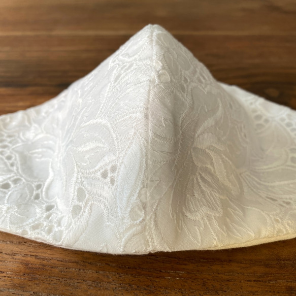 【再販】牡丹刺繍のコットンレース×ガーゼ4重の布マスク｜ノーズワイヤーオプション可能 6枚目の画像