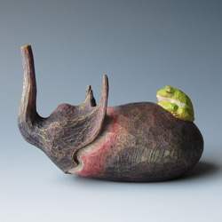木彫彩色　茄子に蛙 2枚目の画像