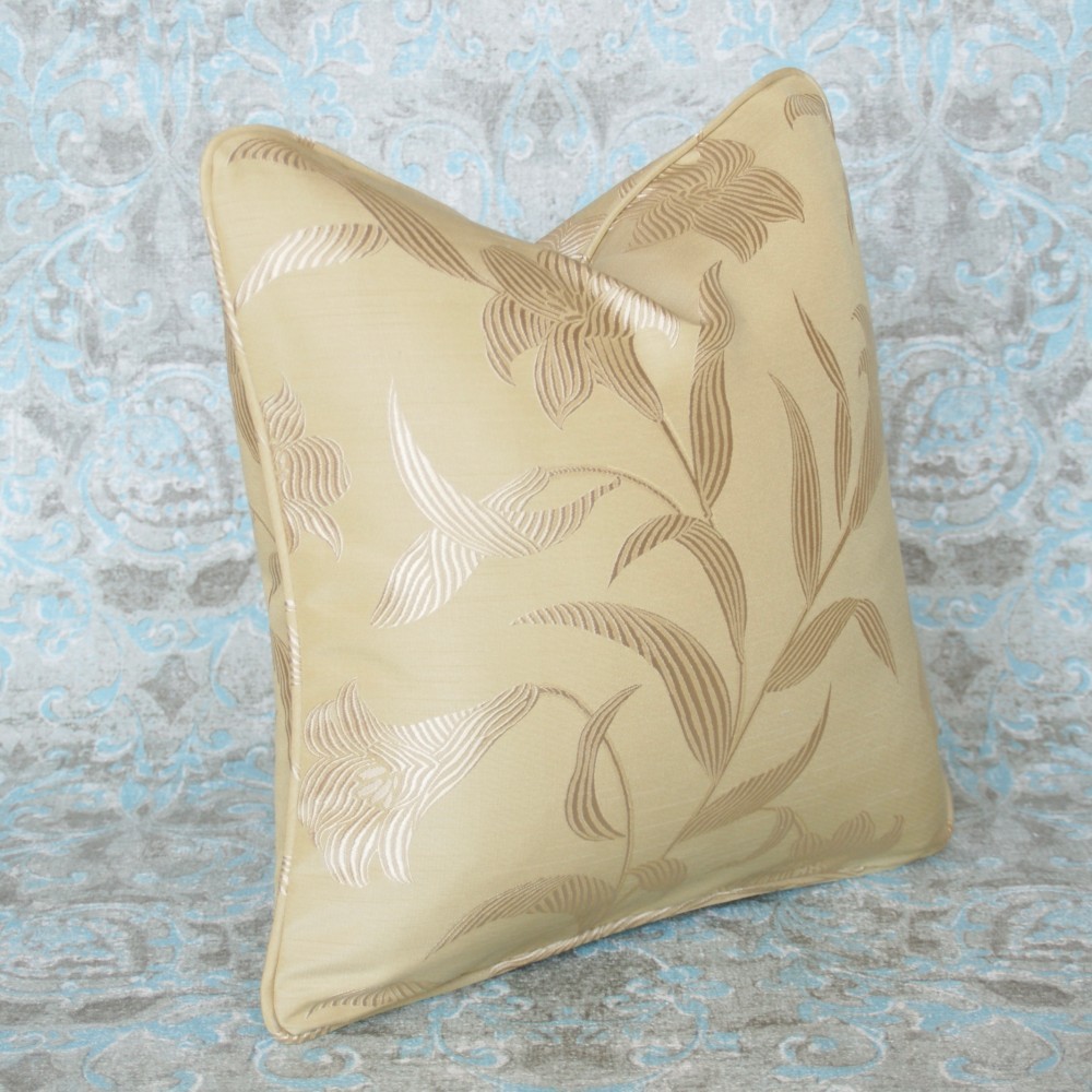 ゆりの花【クッションカバー45x45cm】（送料無料）マスタードイエロー