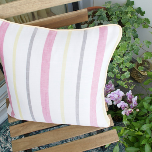 クッションカバー ストライプ キリム 北欧スタイルのインテリアに似合うオールドキリム、プトラック（Pitrak