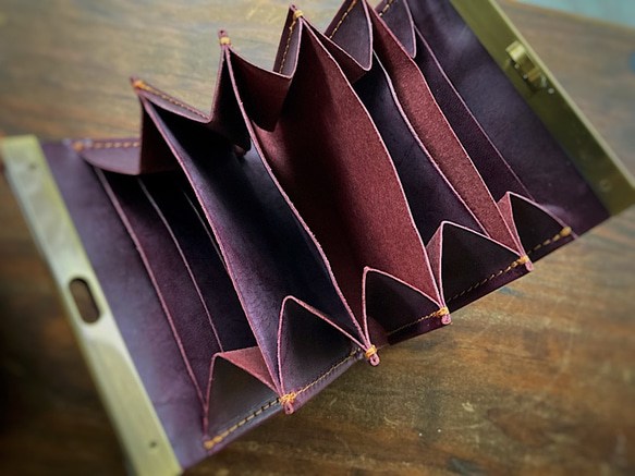 【納期約1ヶ月半】純国産ヌメ革『ロロマ』使用◆二つ折り財布『avanico-harf』プルーニャ 3枚目の画像