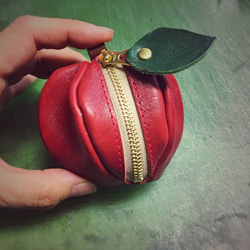 【受注製作◆納期約3週間】ヌメ革ミニポーチ　「pomme」ダークレッド 7枚目の画像