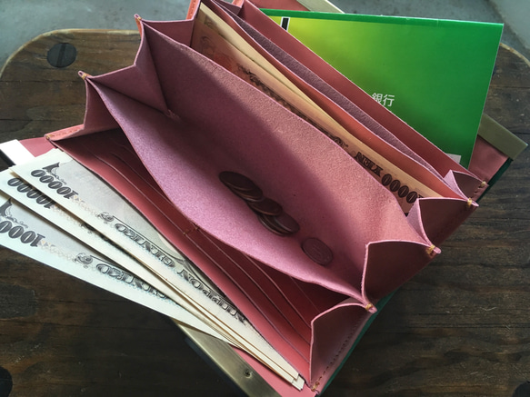 [定做（交貨期約一個半月）]法國山羊皮錢包* 16卡“矩形”翠綠色 第5張的照片
