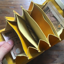 [訂製（交貨時間約 1 個半月）] 雙折錢包“avanico-harf”自然米色 x 淺棕色 第5張的照片