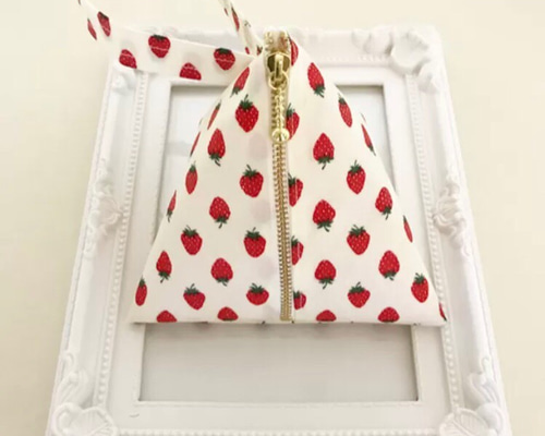 手描き☺︎ポーチ·͜· ᕷ 1_cf83d024f5da38765c60ba49dc23