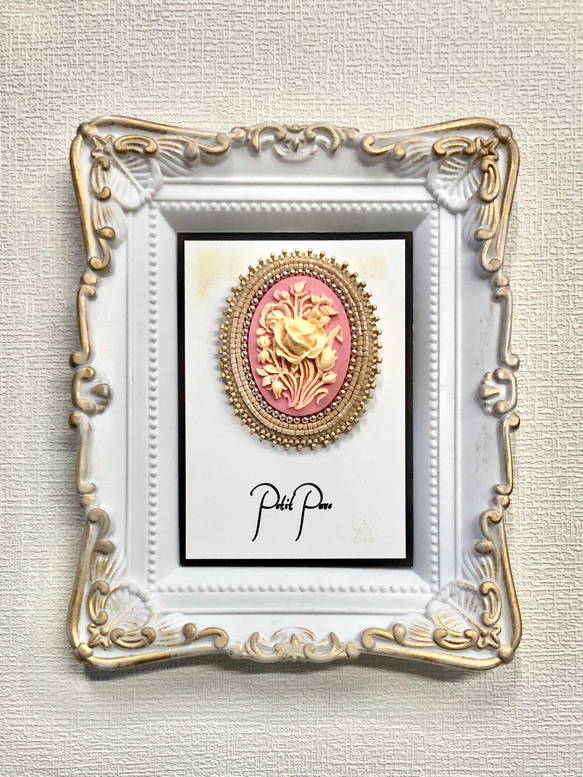 ビーズ刺繍 大人姫のカメオ風ブローチ ブローチ Petit Pave 通販