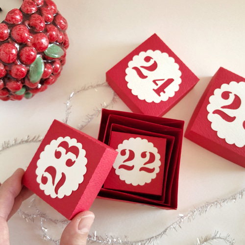 アドベントカレンダー / 入れ子箱・5セット 合計25箱(数字1～25