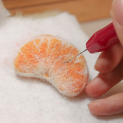 羊毛氈手作 橘子水果 擬真胸針/別針 原創食物系列 閨蜜交換禮物 第3張的照片