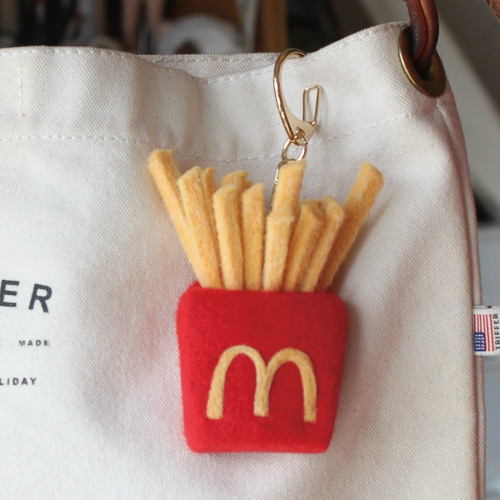 ウールフェルト手作りマクドナルドのフライドポテトキーホルダー