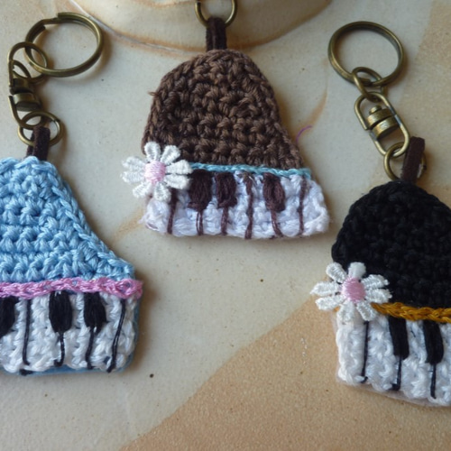 pianomama様オーダー品　キーホルダー Amazon.co.jp: [VANTAL] ニーア オートマタ 周辺 キーホルダー