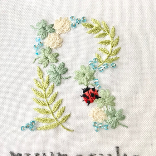 命名書 刺繍 お名前3名分 105×297mmサイズ 受注製作 ネーム 命名書 刺繍 お名前3名分 105×297mmサイズ 受注製作 ネーム