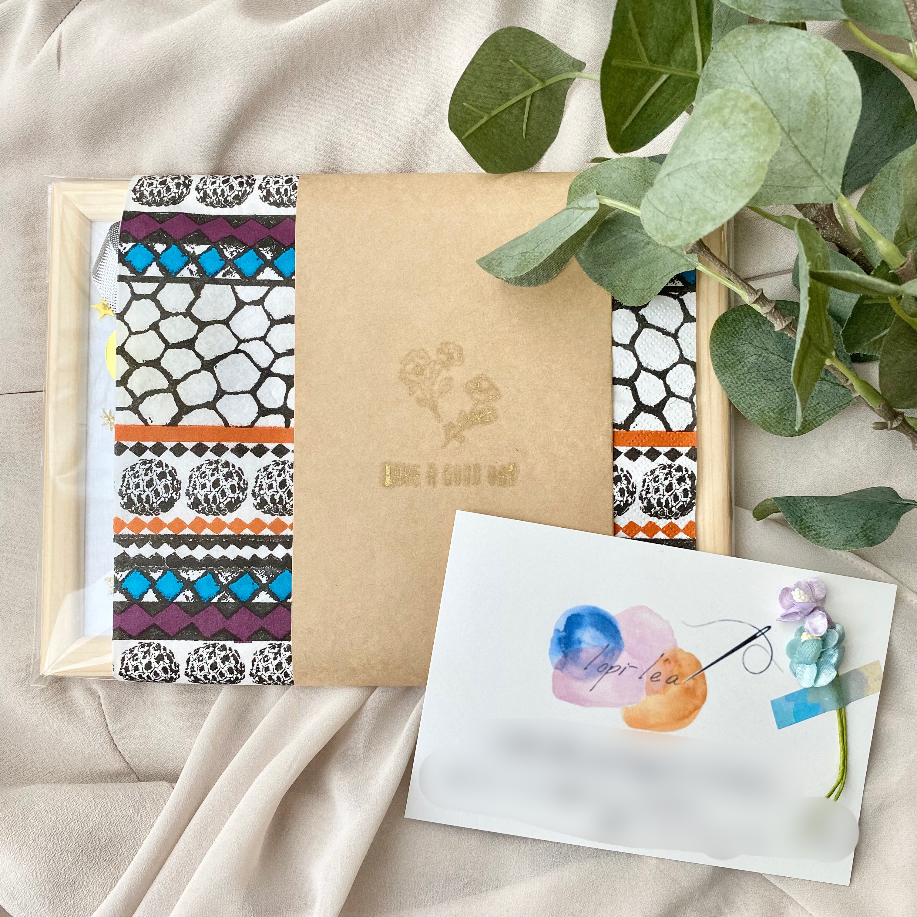 命名書　刺繍　A5サイズ　受注製作　ネームボード　ベビーボード　バースボード