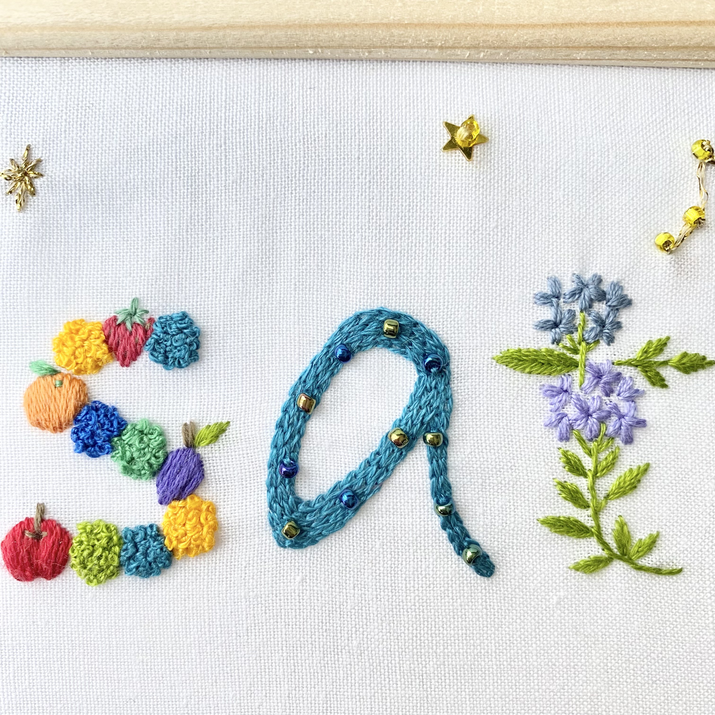 命名書　刺繍　A5サイズ　受注製作　ネームボード　ベビーボード　バースボード