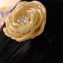 水引　可憐なバラの髪飾り＆ブローチ 1枚目の画像