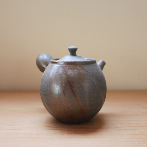 備前焼 青備前左馬急須 ポット・急須 トトクマ舎 通販 9231745｜Creema