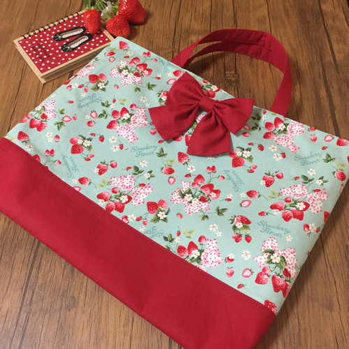 ♡ sunflowerさま専用いちご柄レッスンバッグセット ♡ sunflowerさま専用いちご柄レッスンバッグセット