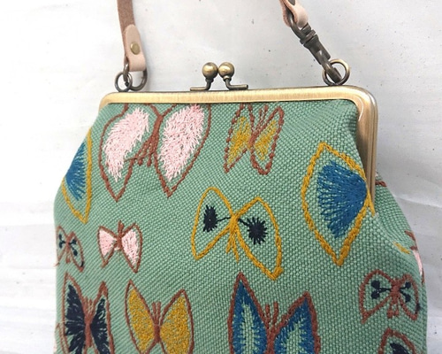 送料無料】ミナペルホネン/スカイフラワーグリーン 15cmがま口マルチ