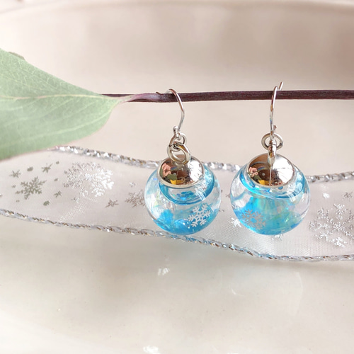 No.545-A 【値下げ】琉球ガラス☆雪の結晶☆冬ピアス・イヤリング