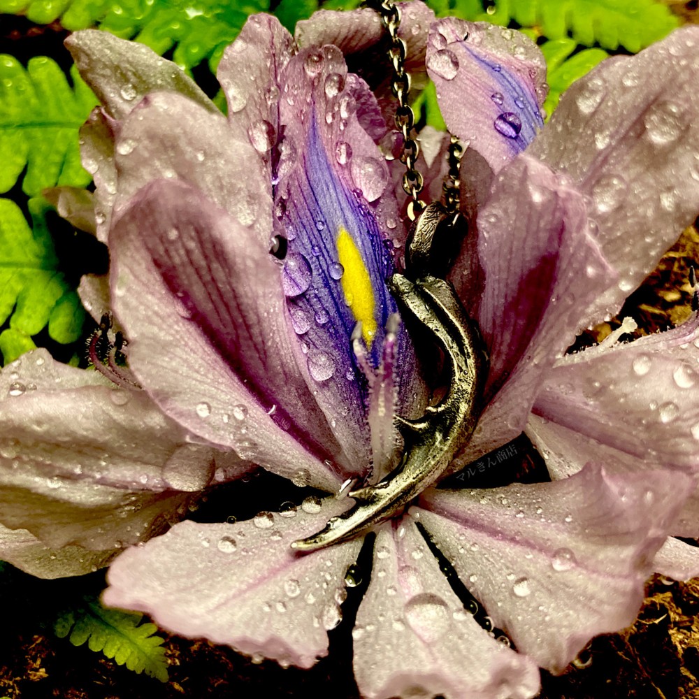 アマミノコギリクワガタ 左アゴペンダント (品切れ中のため受注製作になります)