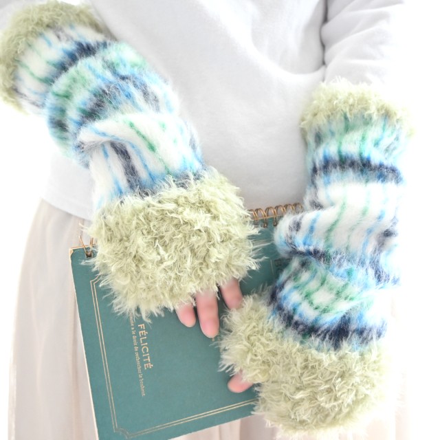 LADYチェック ふんわりシャギー×ふわとろファー ロングハンドウォーマー《パステルグリーン》