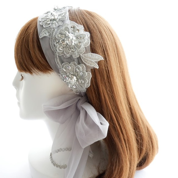《結ぶタイプ》フラワーとふんわりチュールレースのヘッドドレス＊ラメグレー 4枚目の画像