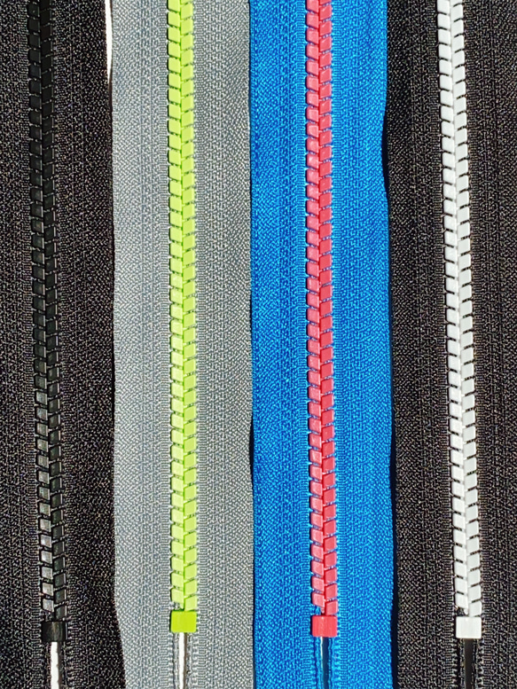 YKK 5号 ビスロン 海外 ファスナー アローシェイプ グレー×黄緑 4枚目の画像