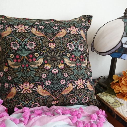 ウィリアムモリス 】クッションカバー 45×45㎝ ブラック系 モリス